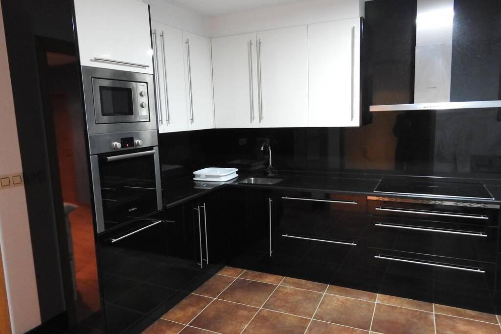 Apartamento de 4 dormitorios en Camariñas Exterior foto