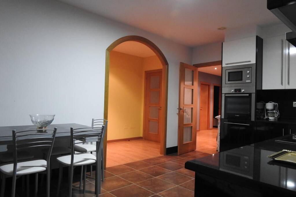 Apartamento de 4 dormitorios en Camariñas Exterior foto