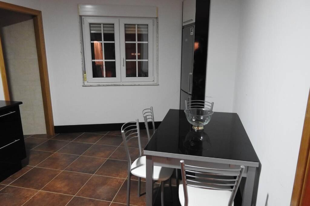 Apartamento de 4 dormitorios en Camariñas Exterior foto